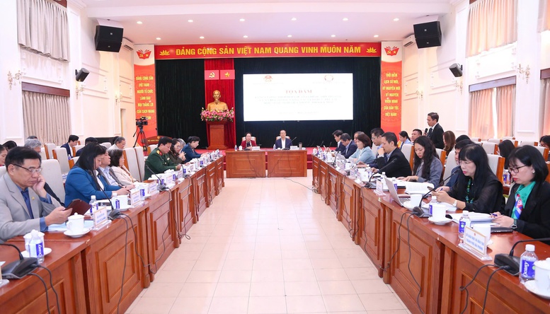 Gia đình - Nhà trường - Xã hội: Cùng đồng hành để giáo dục trẻ em hiệu quả- Ảnh 1. Gia đình - Nhà trường - Xã hội: Cùng đồng hành để giáo dục trẻ em hiệu quả- Ảnh 1.