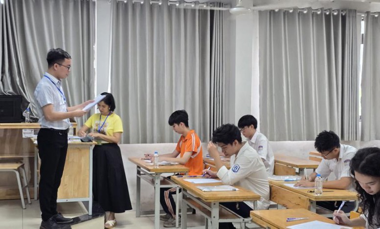 Tuyển sinh đại học 2026: Nhiều trường bỏ khối C00, A00 ở các ngành đào tạo- Ảnh 2.