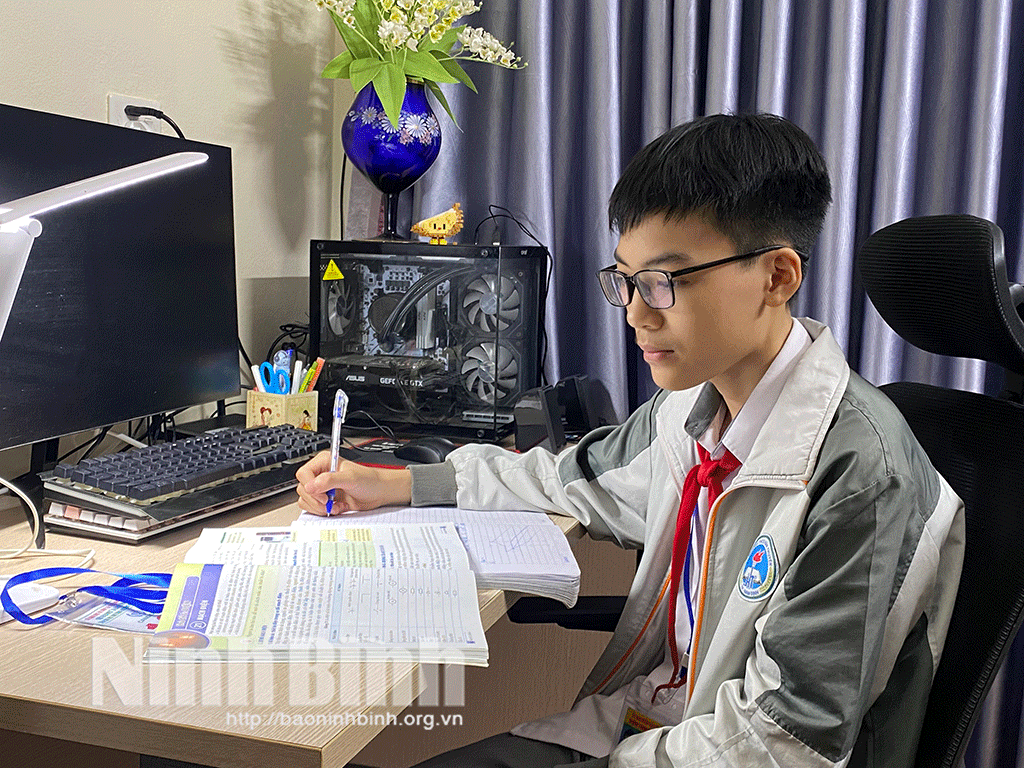 Hoàng Khôi Nguyên - Cậu học trò thi vượt cấp, giành giải Nhất học sinh giỏi cấp tỉnh