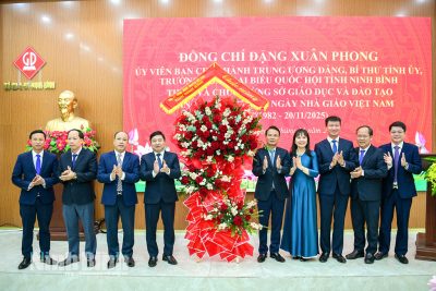 Đồng chí Bí thư Tỉnh ủy Đặng Xuân Phong: Ngành Giáo dục Ninh Bình phải đặt mục tiêu cao, giấc mơ lớn, cụ thể hóa Nghị quyết 71-NQ/TW