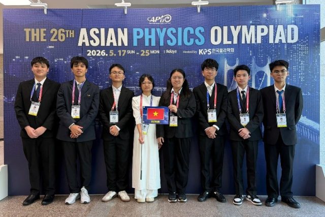 8/8 học sinh Việt Nam giành Huy chương tại Olympic Vật lí Châu Á 2026