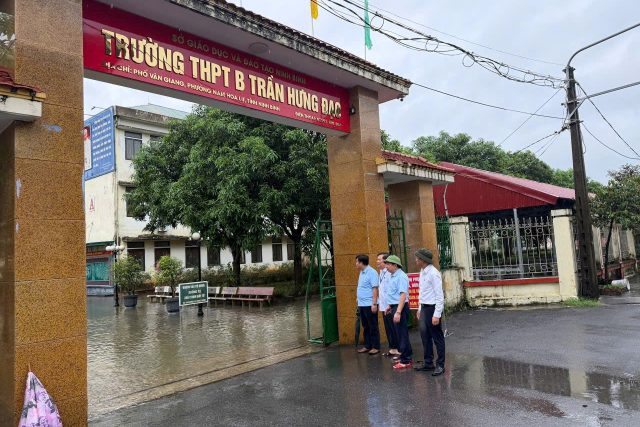 Ninh Bình chủ động ứng phó mưa lũ: An toàn của học sinh là ưu tiên cao nhất
