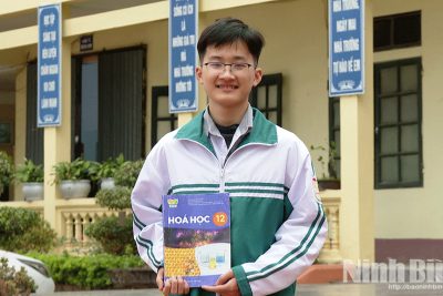 Cậu học trò giàu nghị lực, có niềm đam mê đặc biệt với môn Hoá học