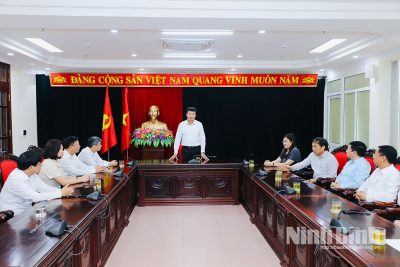 Đồng chí Bí thư Tỉnh ủy Trần Huy Tuấn gặp mặt, động viên học sinh giỏi của tỉnh tham dự kỳ thi Olympic Châu Á – Thái Bình Dương năm 2026