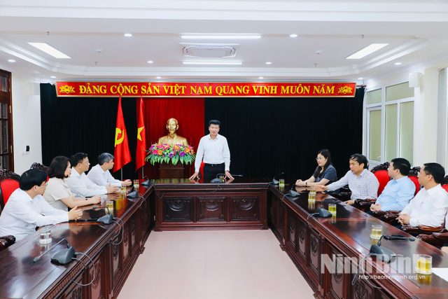 Đồng chí Bí thư Tỉnh ủy Trần Huy Tuấn gặp mặt, động viên học sinh giỏi của tỉnh tham dự kỳ thi Olympic Châu Á – Thái Bình Dương năm 2026