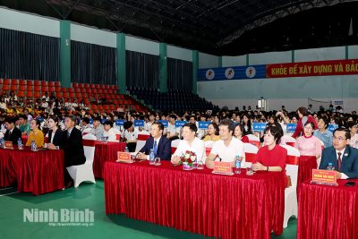 Giao lưu văn hóa giữa học sinh Trường THPT chuyên Lương Văn Tụy và học sinh THPT thành phố Saiki, Nhật Bản