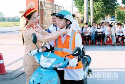 Kiên quyết xử lý nghiêm tình trạng học sinh vi phạm trật tự an toàn giao thông