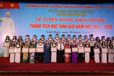 Quy định mới của Luật Thi đua, khen thưởng: Giáo viên không có sáng kiến vẫn có thể đạt danh hiệu chiến sĩ thi đua, đề nghị tặng bằng khen