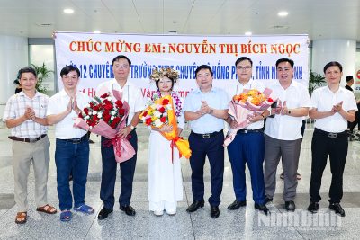 Sở Giáo dục và Đào tạo Ninh Bình tổ chức đón học sinh đoạt Huy chương Vàng Olympic Vật lí quốc tế