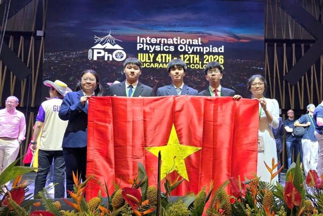 Toàn bộ Đội tuyển Việt Nam giành huy chương tại Olympic Vật lí quốc tế 2026