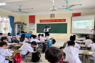 Trường Tiểu học Khánh Nhạc A tổ chức chuyên đề ứng dụng công nghệ AI trong dạy học