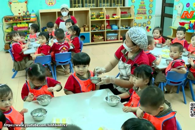 Các trường Mầm non đảm bảo an toàn thực phẩm trong bữa ăn bán trú